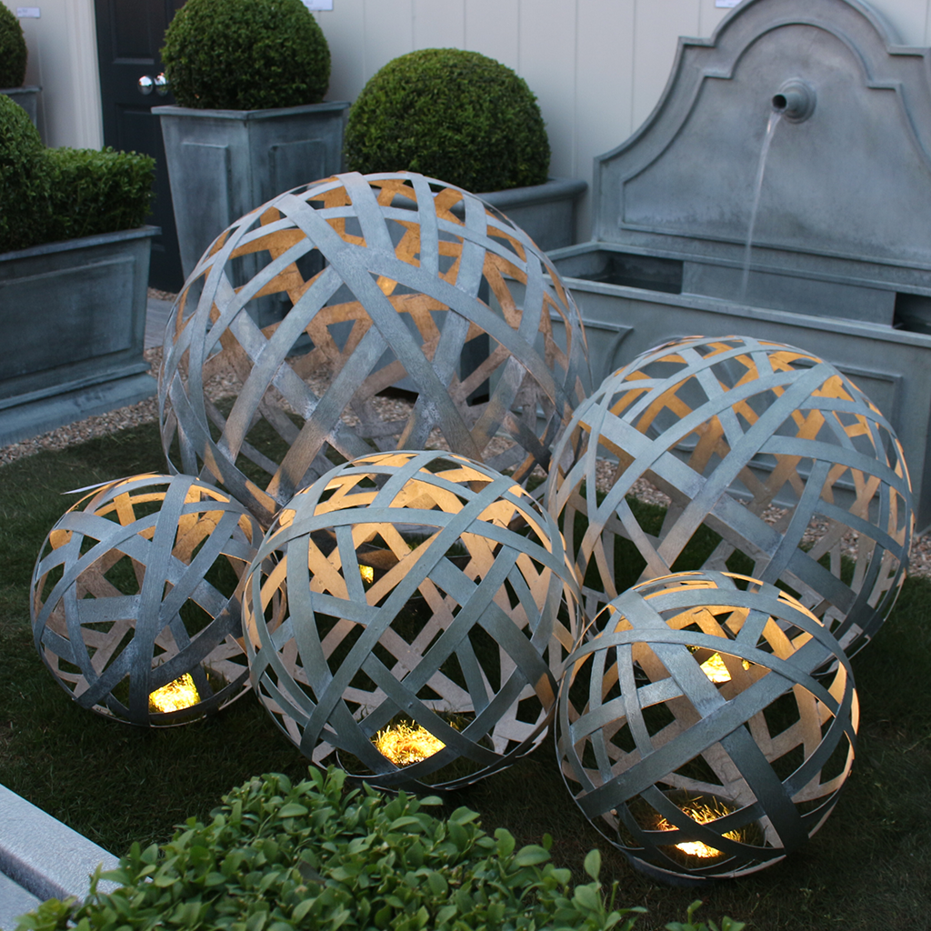 Lattice ball shop